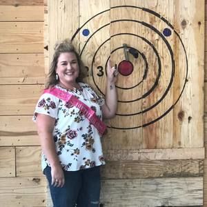 Meet your Posher, Courtney